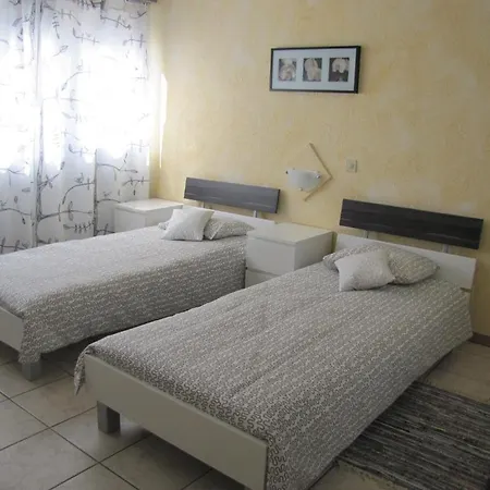Residence Tell Chiasso Kamer foto