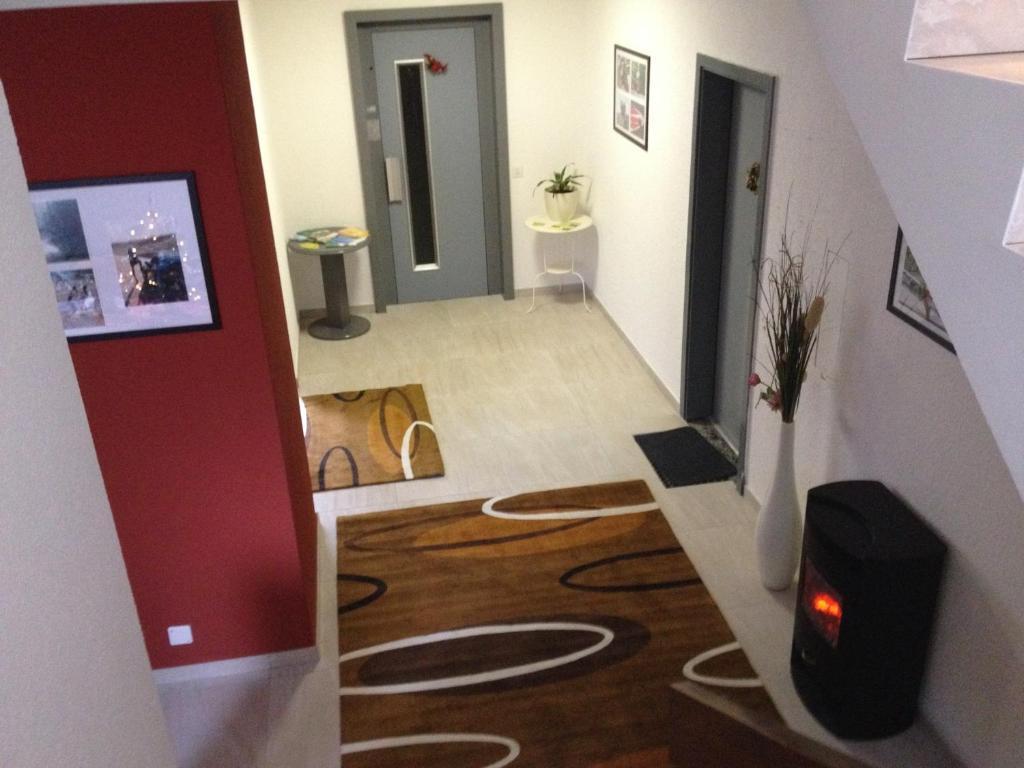 Apartment Tell